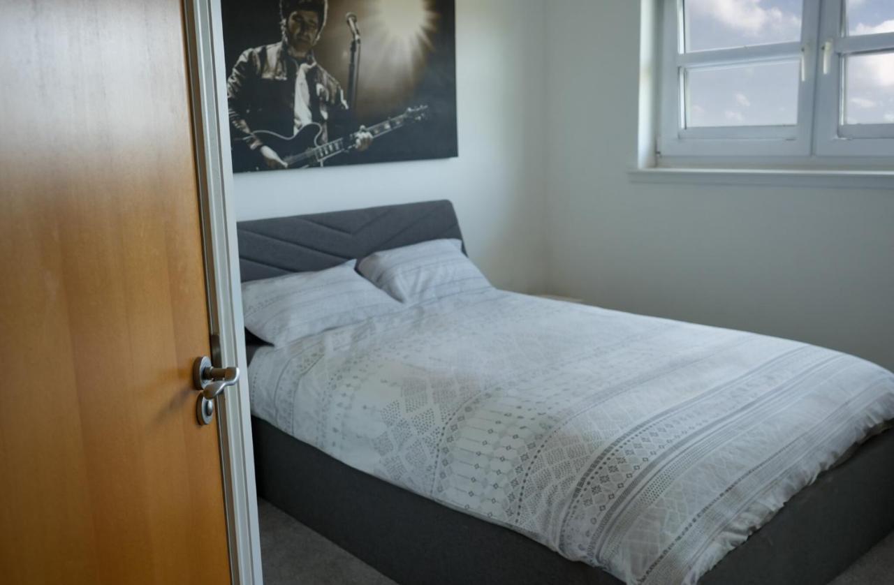 بريستويك Modern Apartment Ayr Town Centre المظهر الخارجي الصورة