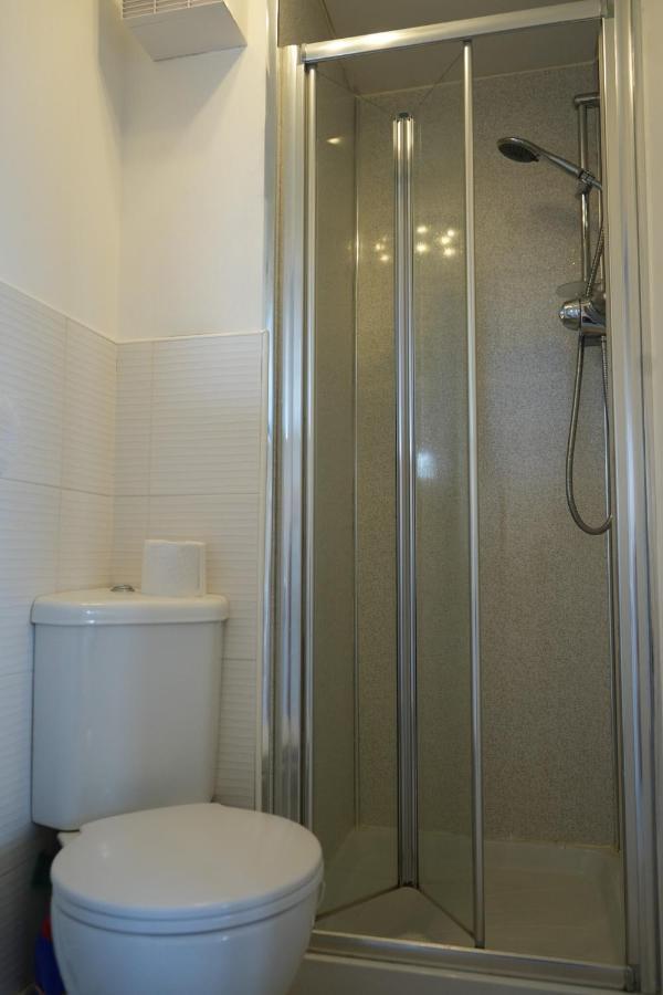 بريستويك Modern Apartment Ayr Town Centre المظهر الخارجي الصورة