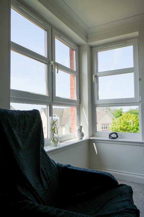 بريستويك Modern Apartment Ayr Town Centre المظهر الخارجي الصورة